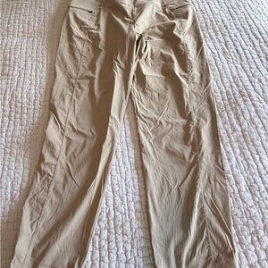 Mountain Hardware Pull On Lightweight Khaki Pant- L